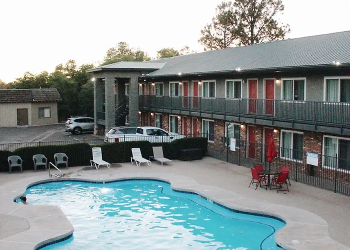 Days By Wyndham Show Hotel