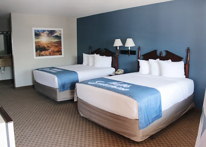 Days By Wyndham Show Hotel